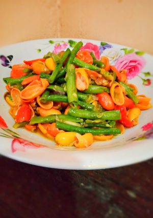 Foto resep Tumis Kulit Melinjo Kacang Panjang
