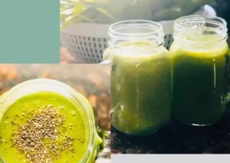 Recipe of Banana Spinach Smoothie in 27 Minutes for Family