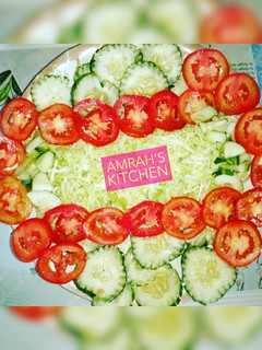 A picture of Different designs of coleslaw.