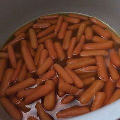 A picture of Sweet glazed carrots.