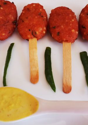 A picture of Sabudana Lollipop.