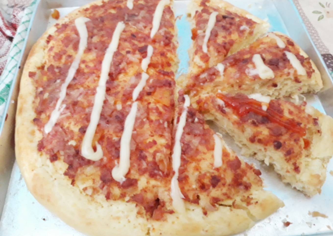 Corned beef pizza rumahan sederhana
