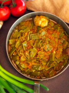 A picture of Vegetarian Wide Green String Beans (Loubieh Bzeit).