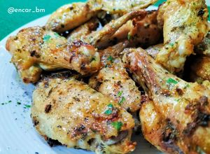 Foto principal de Alitas de pollo al ajillo en airfryer