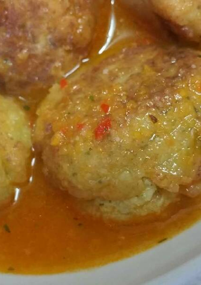 Una foto de Albóndigas de bacalao en salsa