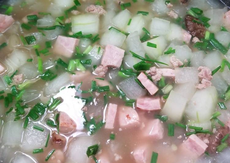 Simple Way to Make Speedy Chinese Winter Melon Soup with Rice 瓜粒湯飯