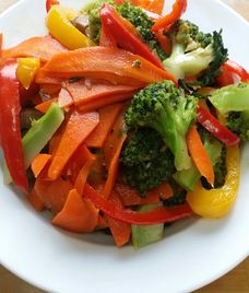 cật heo xào rau củ