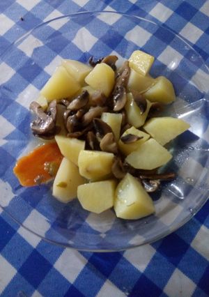 Una foto de Papas con champiñón