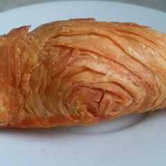 A picture of Phyllo Samosa.