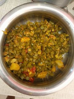 फ़्रेंच बीन्स की सब्जी (French Beans ki sabzi recipe in Hindi) रेसिपी मुख्य फोटो
