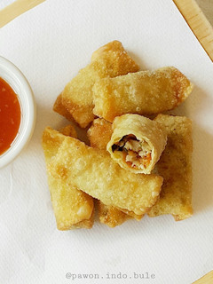 A picture of Mini Spring Rolls (Lumpia Mini).