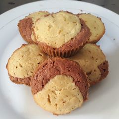 A picture of Chocolate vanilla muffins.
