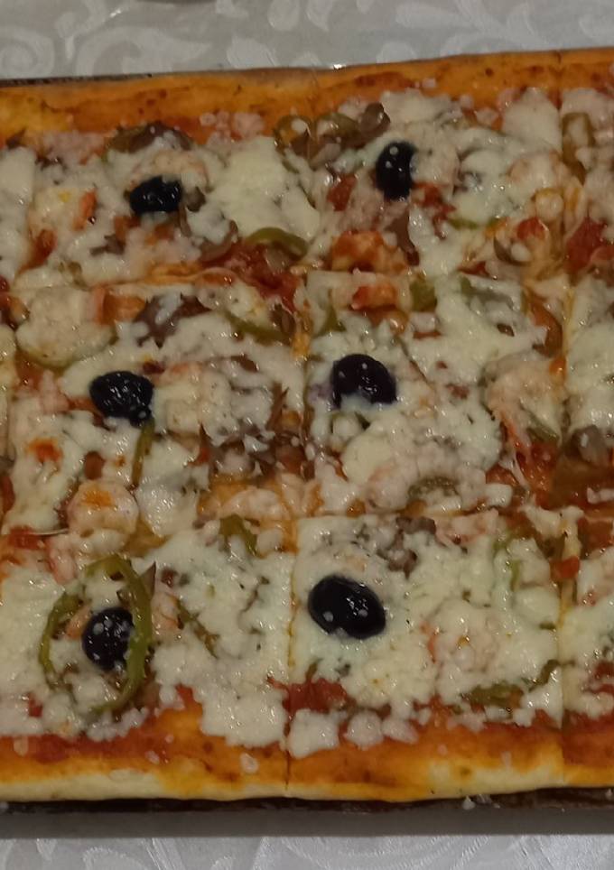 صورة بيتزا الكروفيت
