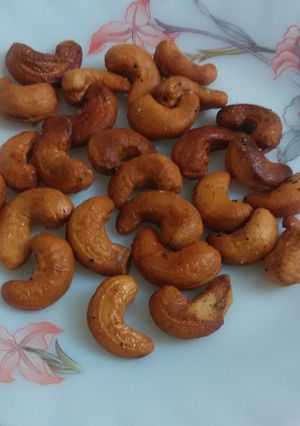 முந்திரி பொரித்தது செய்முறை முக்கிய புகைப்படம்