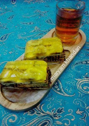 عکسی از دستور کیک یخچالی ژله ای
