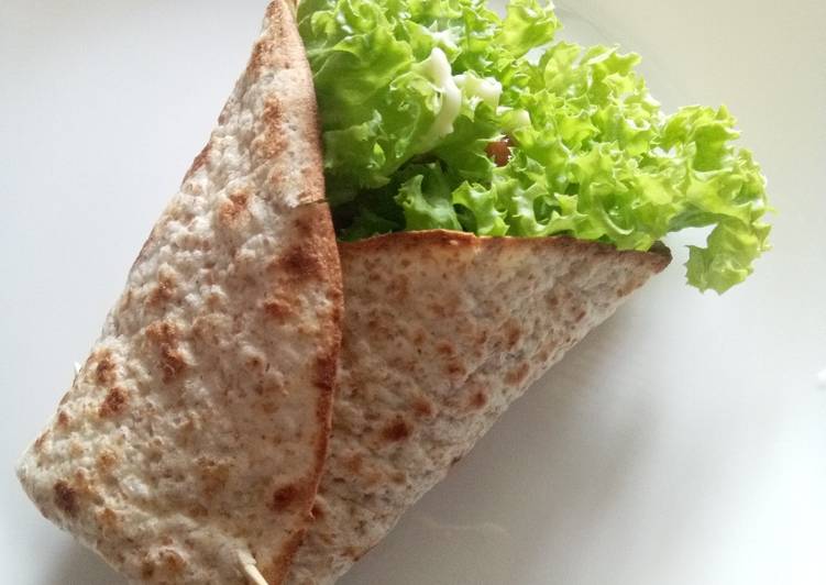 Cara Mudah Masak: Roti Roll-up Wraps Gardenia Daging Burger  Sempena PKP