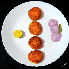 A picture of Chicken Shami Kabab.