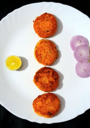 A picture of Chicken Shami Kabab.