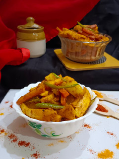 विंटर स्पेशल मिक्स वेज़ अचार (Winter special mix veg achar recipe in Hindi) रेसिपी मुख्य फोटो