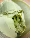 Vào bếp cùng con: Pudding rung rinh (thạch sữa trà xanh)