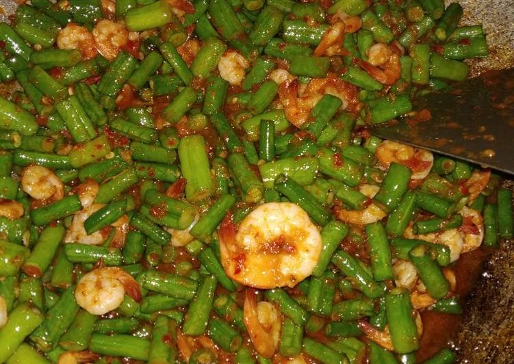 Tumis kacang panjang udang