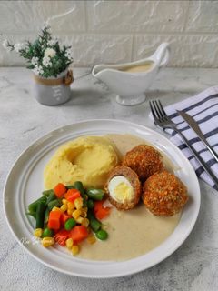 Foto resep Quail Scotch Egg with Gravy