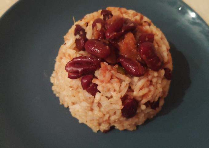 Rajma Rice 😋 Recipe by Anoli Vinchhi - Cookpad