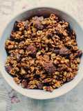 Granola alle mandorle e vaniglia