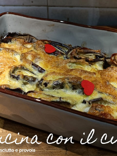 Foto di Barchette di melanzane con prosciutto e provola