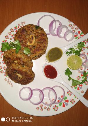 दाल ओट्स सोया कबाब (Dal Oats soya Kebab recipe in hindi) रेसिपी मुख्य फोटो