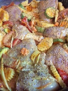 صورة لوصفة صينية دجاج وخضار بالسمسم والاوريغانو🥕🥔🍅🍗