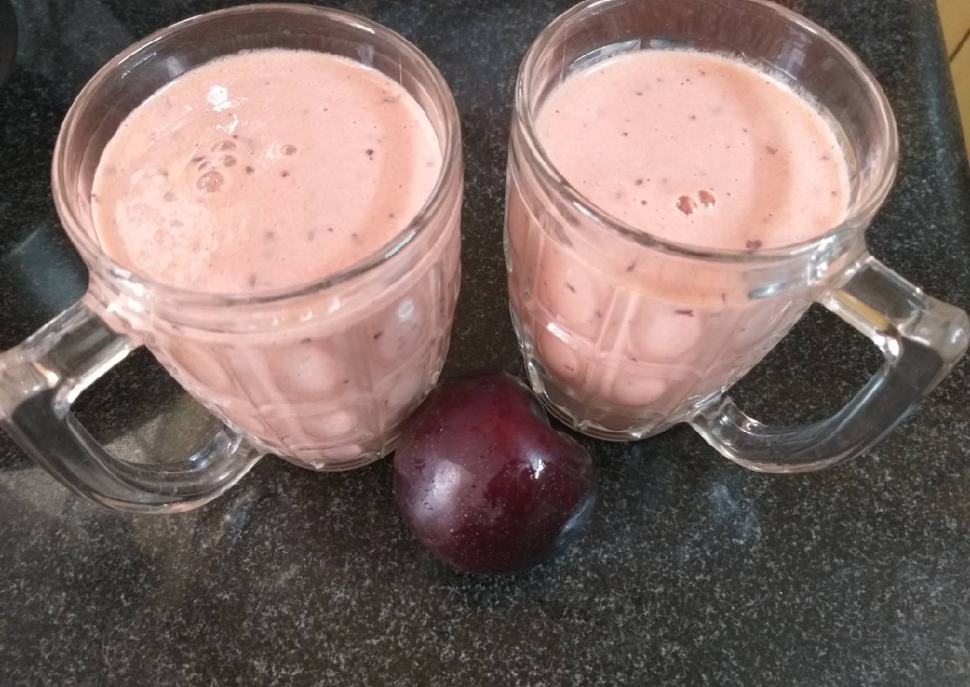 Oranges Plum Smoothie