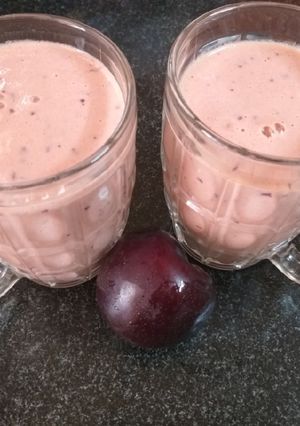 A picture of Oranges Plum Smoothie.