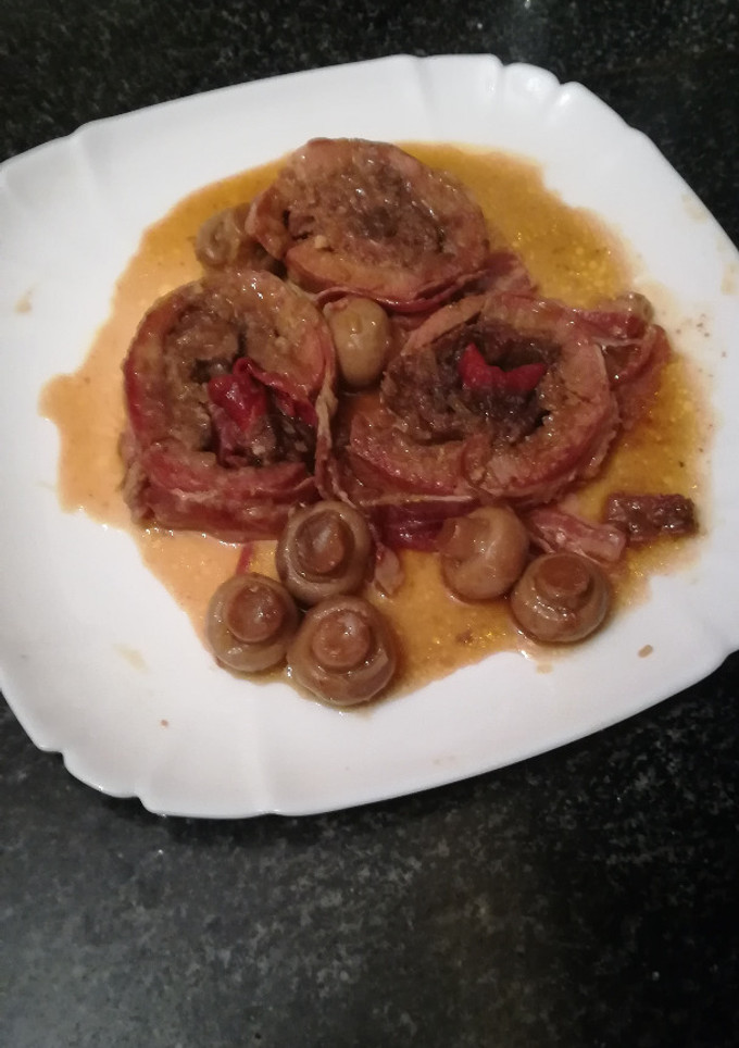 Una foto de Solomillo ibérico relleno de pollo