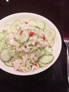 Hình của món Món gà xé phay dành cho người ăn kiêng.
