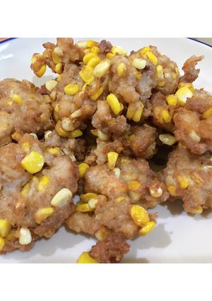 รูปของ กุ้งหมูปั้นข้าวโพดทอด