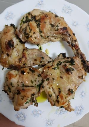 Foto principal de Conejo con ajo y perejil
