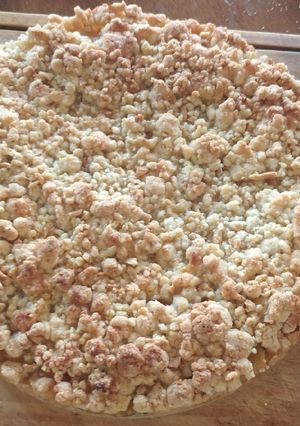Una foto de Crumble o crocante de manzana y maní