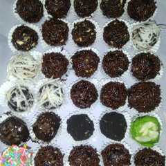 รูปของ Bola bola coklat