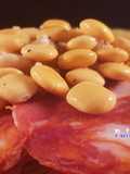 Morcón ibérico con altramuces al ajillo