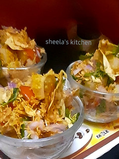 পাঁপড় ভেল (papad bhel recipe in Bengali) রেসিপির প্রধান ছবি