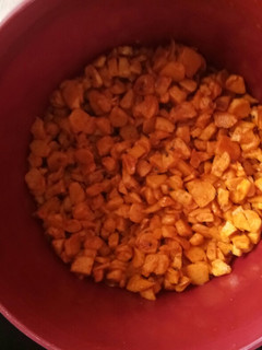 A picture of Mangai Inji pickle.