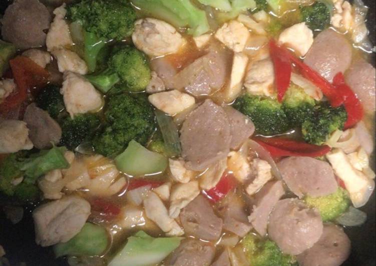 Tumis brokoli ayam bakso