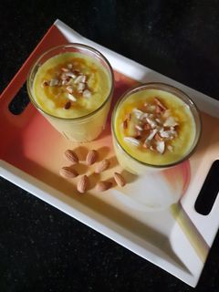 அன்னாசி மில்க் ஷேக் (Annasi milkshake recipe in tamil) செய்முறை முக்கிய புகைப்படம்