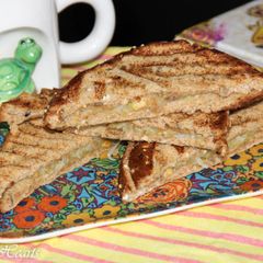 A picture of Caramelized Banana Nuts Sandwich.
