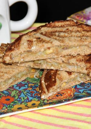 A picture of Caramelized Banana Nuts Sandwich.