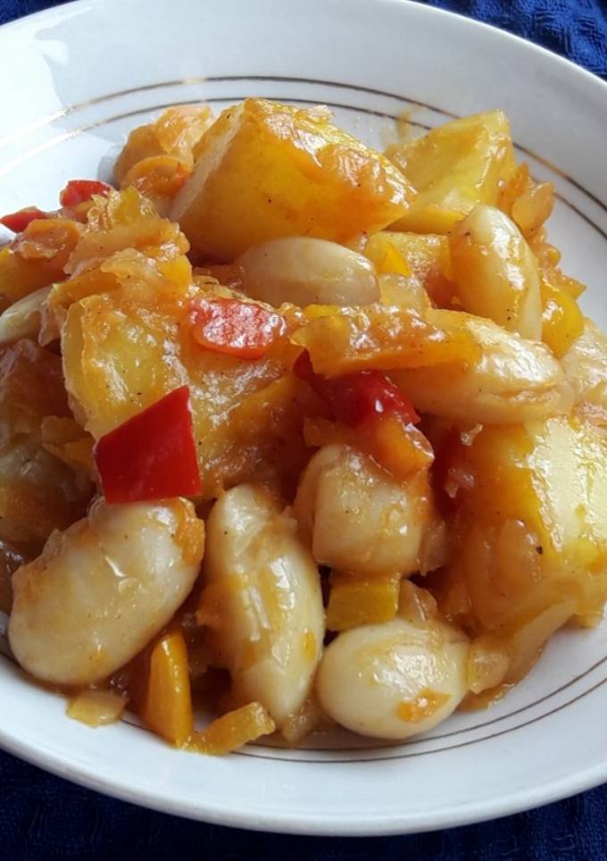 Картопля з квасолею