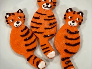 Cut-Out Sugar Cookies (Tigers for Lunar New Year! 🐯🧧)