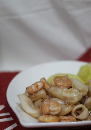 Foto de Lulas salteadas com gambas