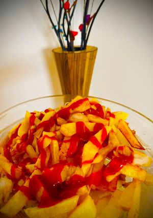 عکسی از دستور سیب زمینی و مرغ سرخ شده